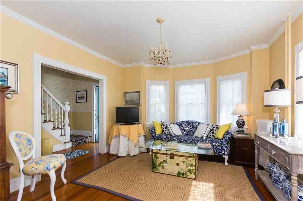18 Lucas Ave - Photo 5 of 26