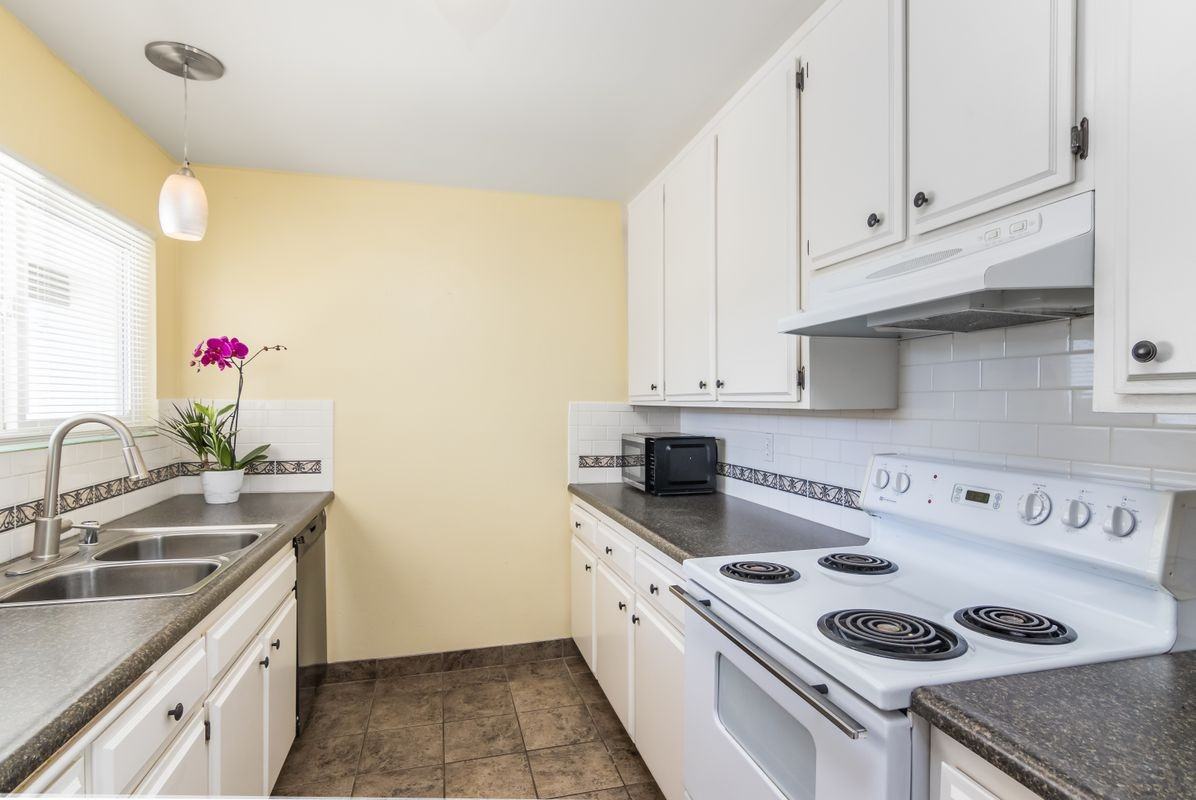 868 Cinnamon Ln - Photo 6 of 16