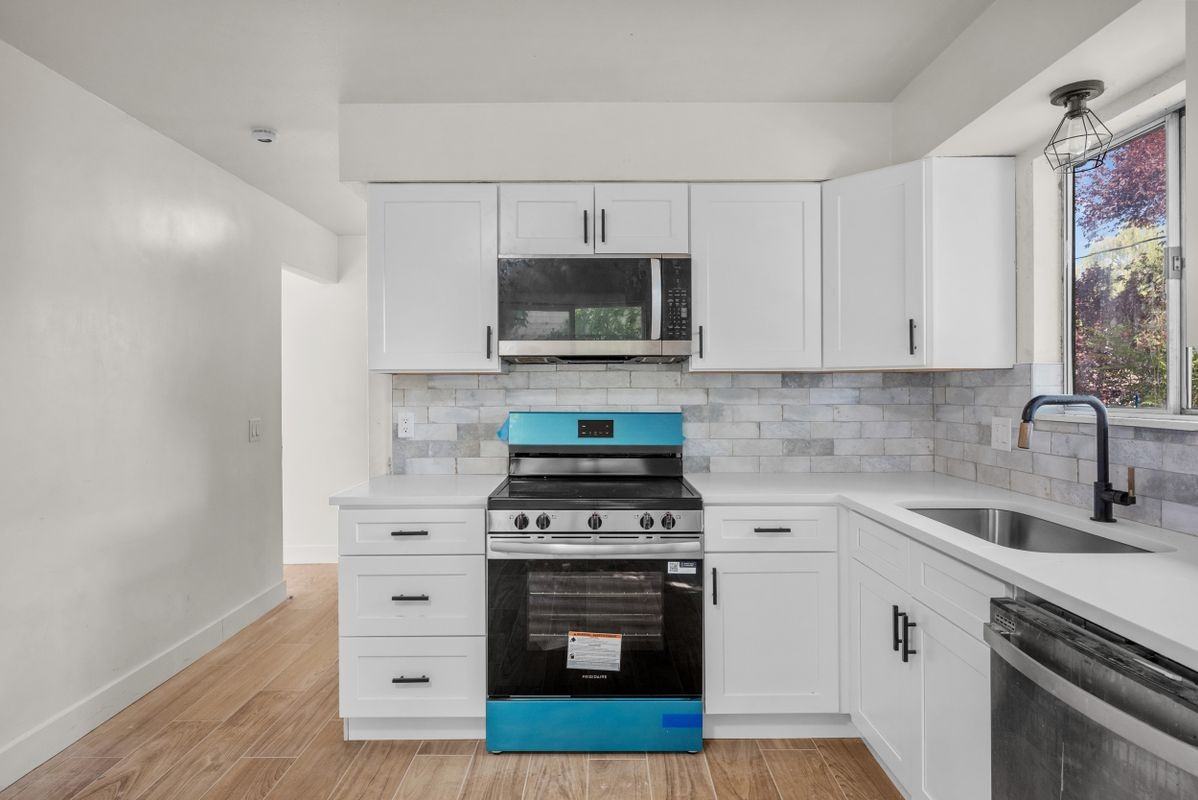 509 Mansfield Ave - Photo 7 of 22