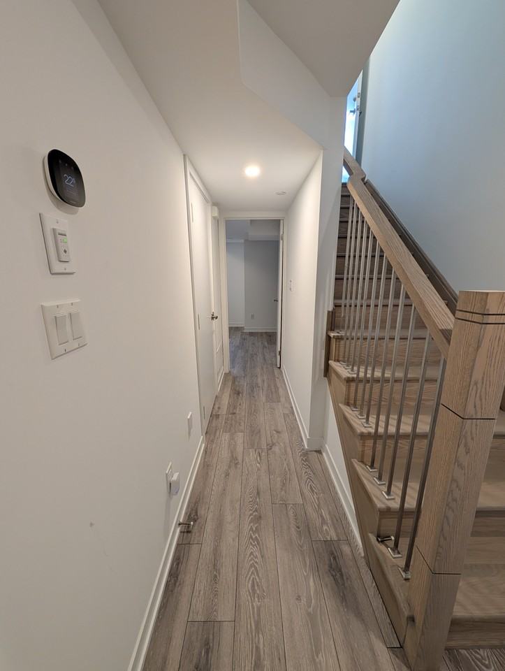 70 Green Gardens Boulevard - Photo 6 of 13