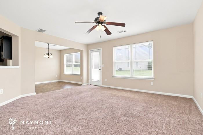 924 Justice Dr - Photo 6 of 14