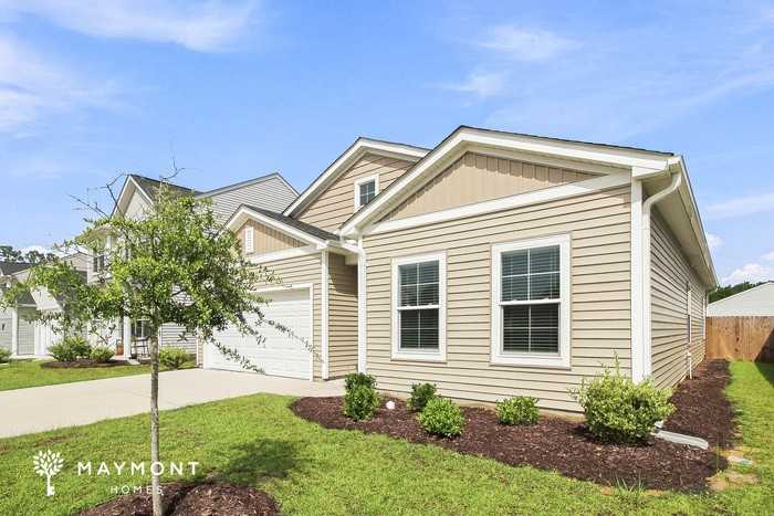 9113 Sunrise Creek Dr - Photo 4 of 15