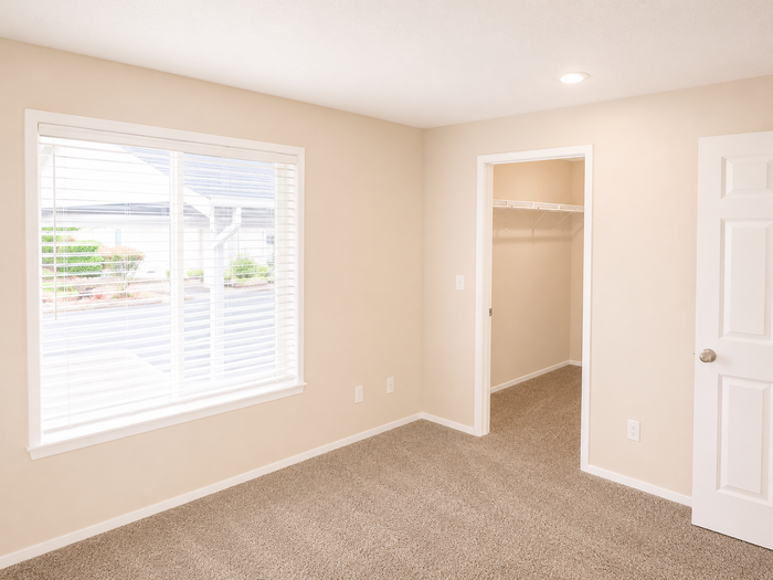 1118 Wakefield St - Photo 2 of 11