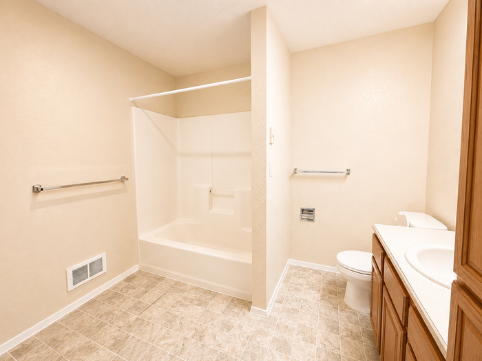 1118 Wakefield St - Photo 5 of 11