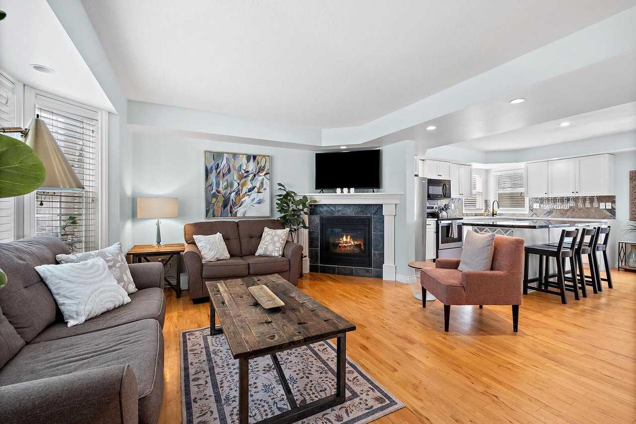 21 Somme Manor Sw - Photo 3 of 25