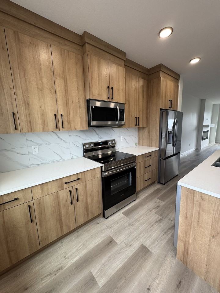 184 Starling Way - Photo 2 of 11