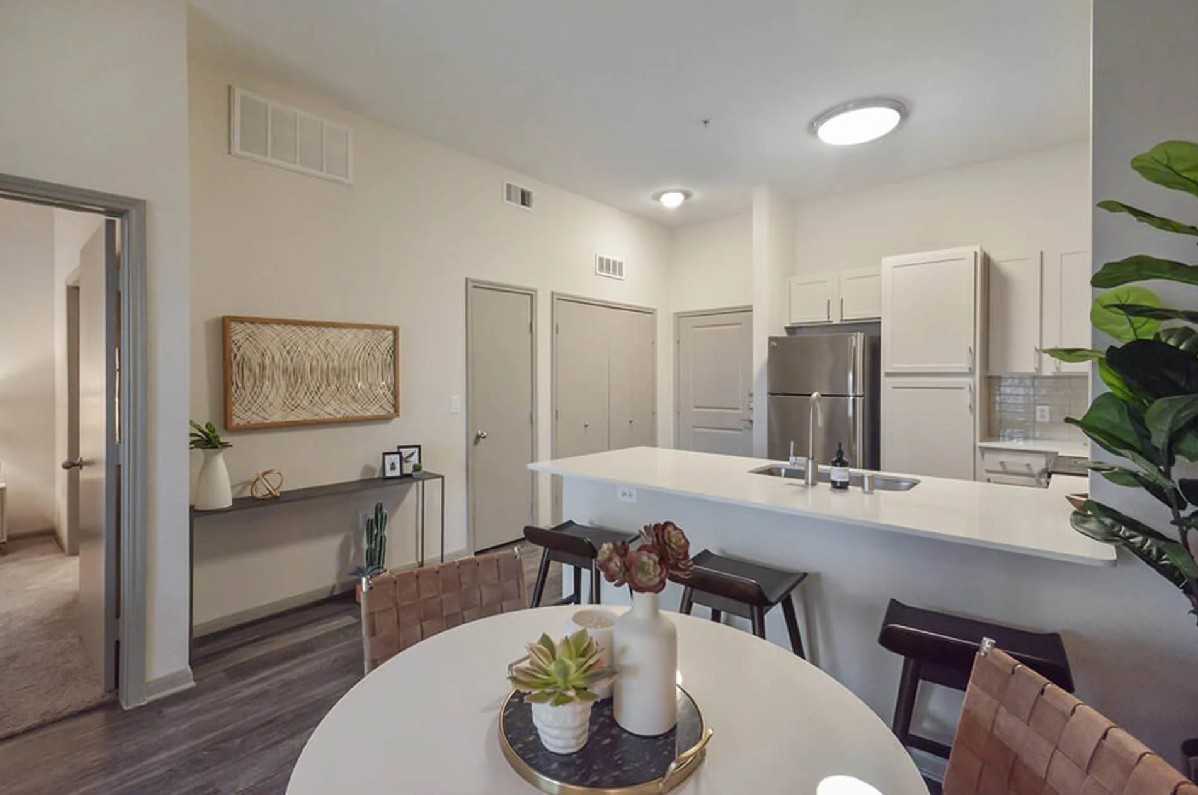 Gramercy Oaks Dr #5674A - Photo 5 of 11