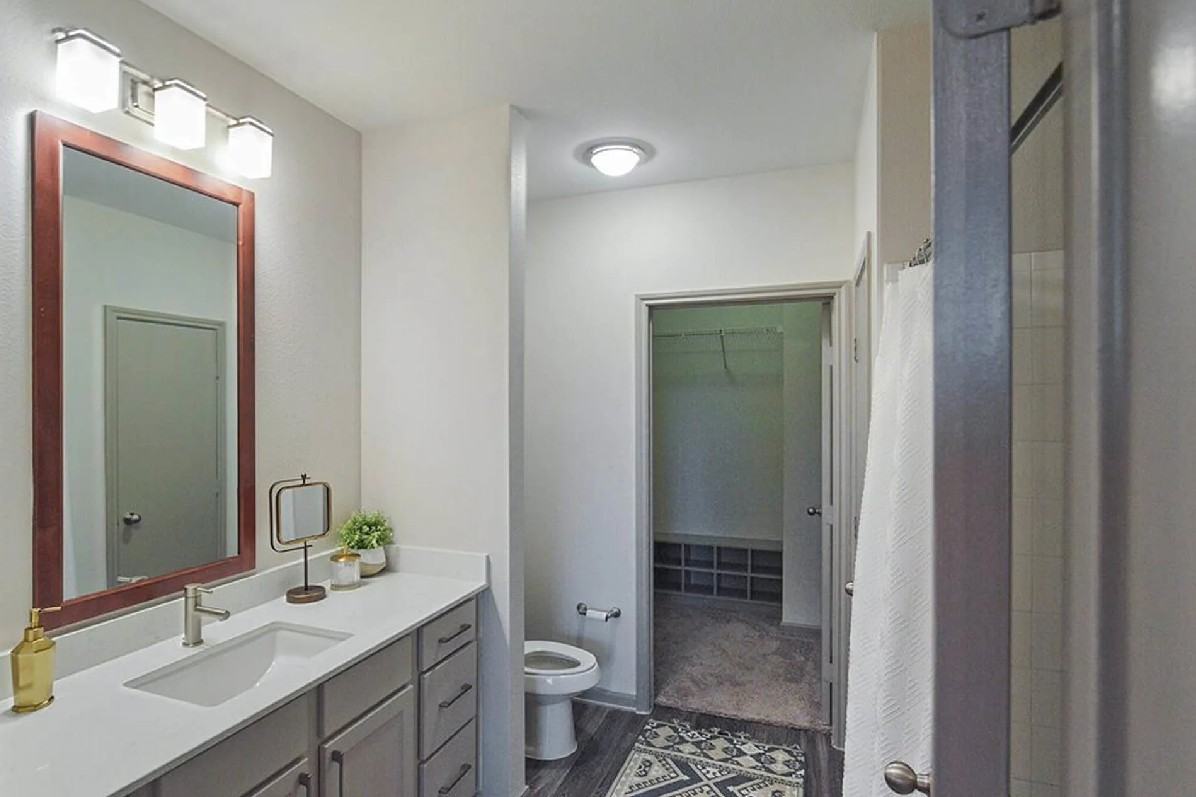 Gramercy Oaks Dr #5674A - Photo 7 of 11