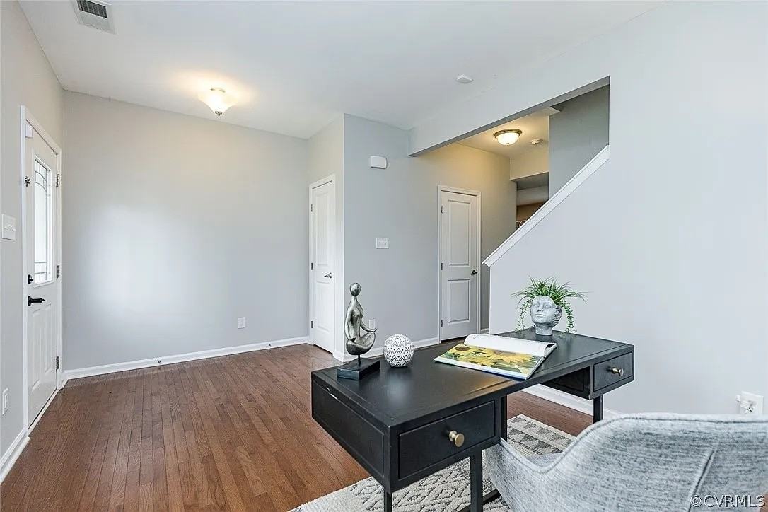 3212 Rimswell Ct #NA - Photo 3 of 32
