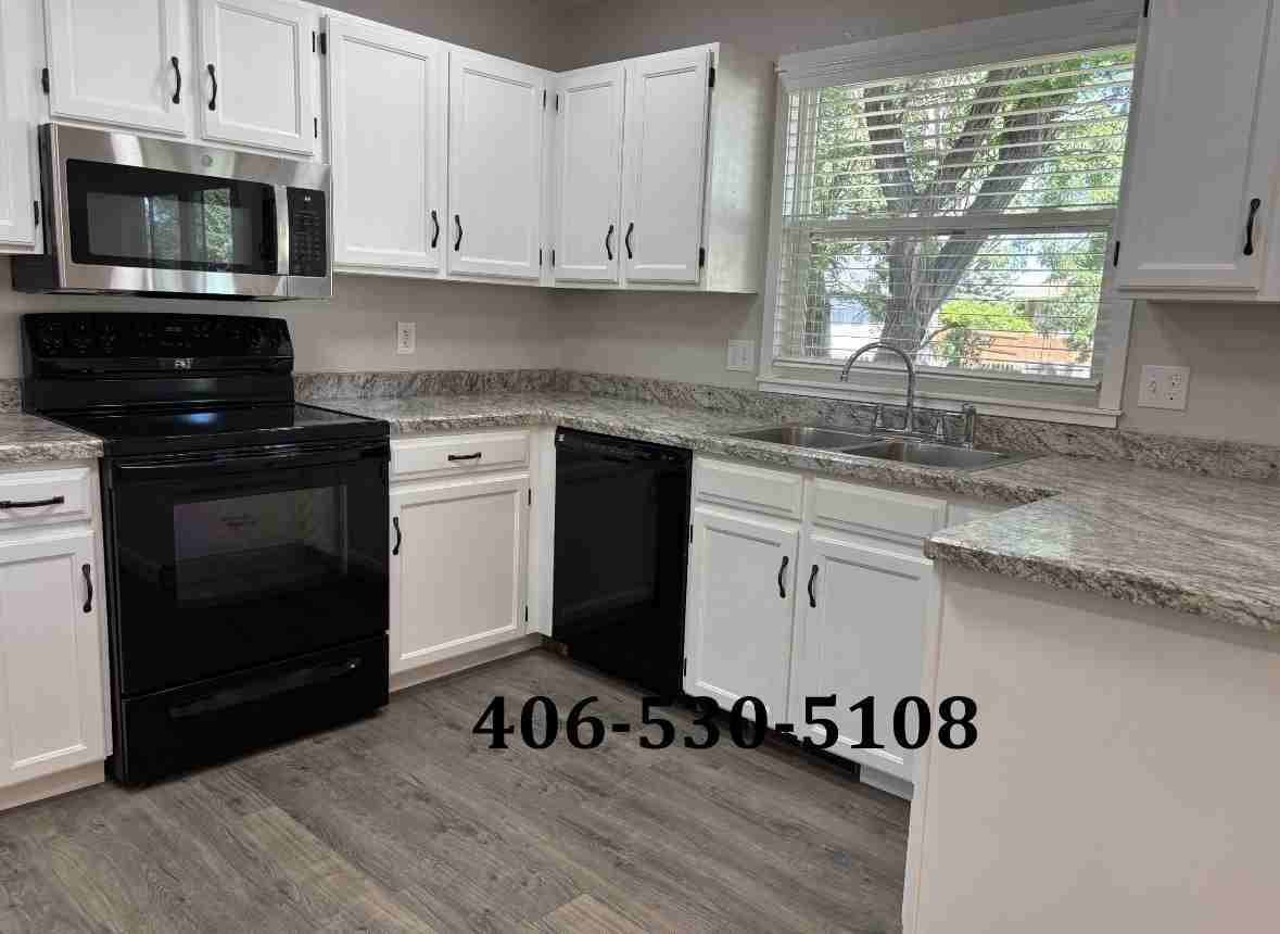 721 Constitution Ave #NA - Photo 4 of 19