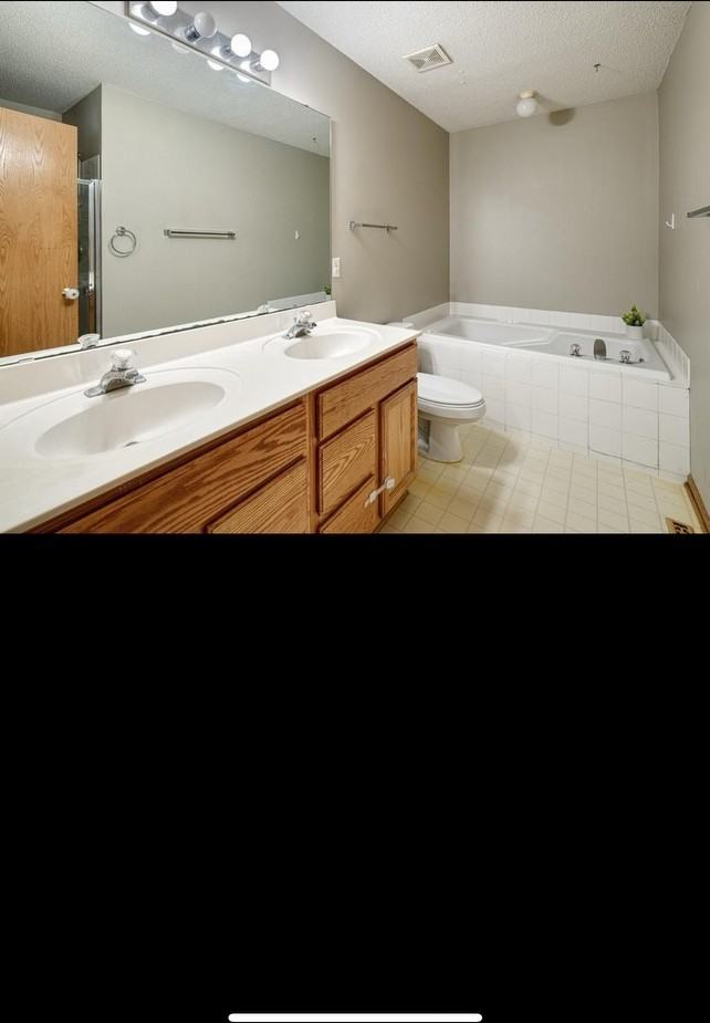 11694 Langford Cir #NA - Photo 5 of 16