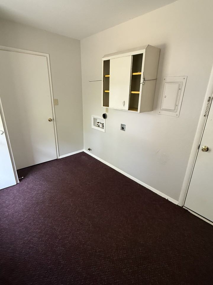 4008 State St #NA - Photo 7 of 8