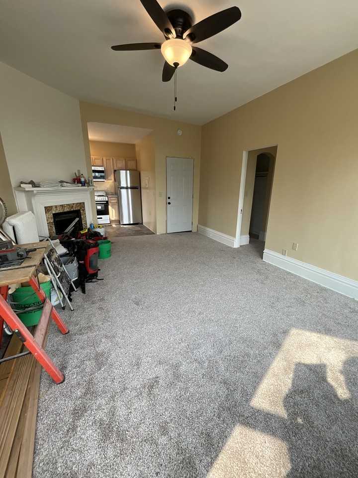 601 N 47th Ave E #6 - Photo 4 of 9