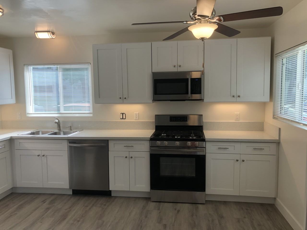 15600 S Budlong Pl #3 - Photo 6 of 21