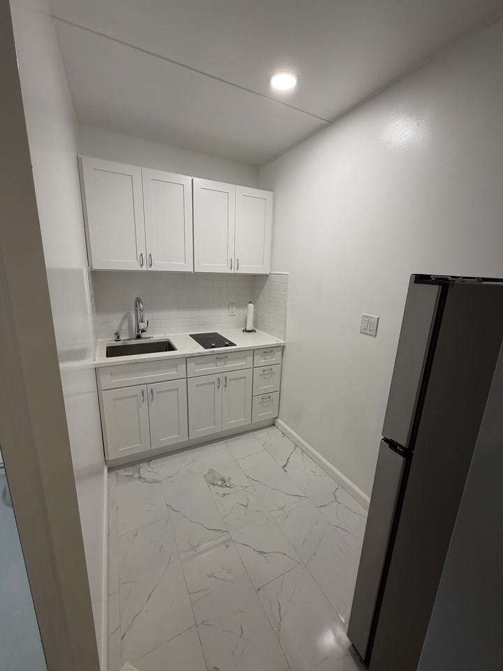 9 Cedar Lane - Photo 2 of 4