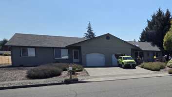 featured image of 697 W Fir St