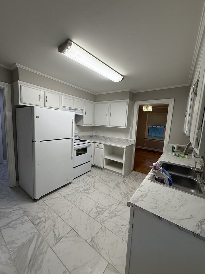 32 Brentwood Dr #NA - Photo 2 of 19