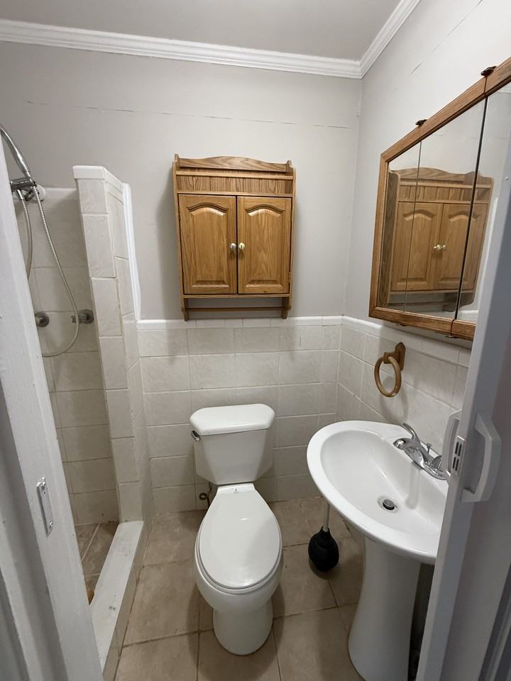 32 Brentwood Dr #NA - Photo 7 of 19