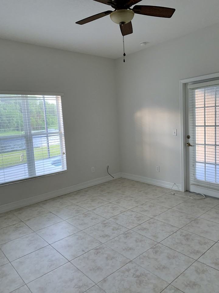 1913 Magical Ln #NA - Photo 4 of 9