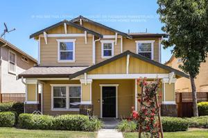 featured image of 3043 Roadrunner Dr