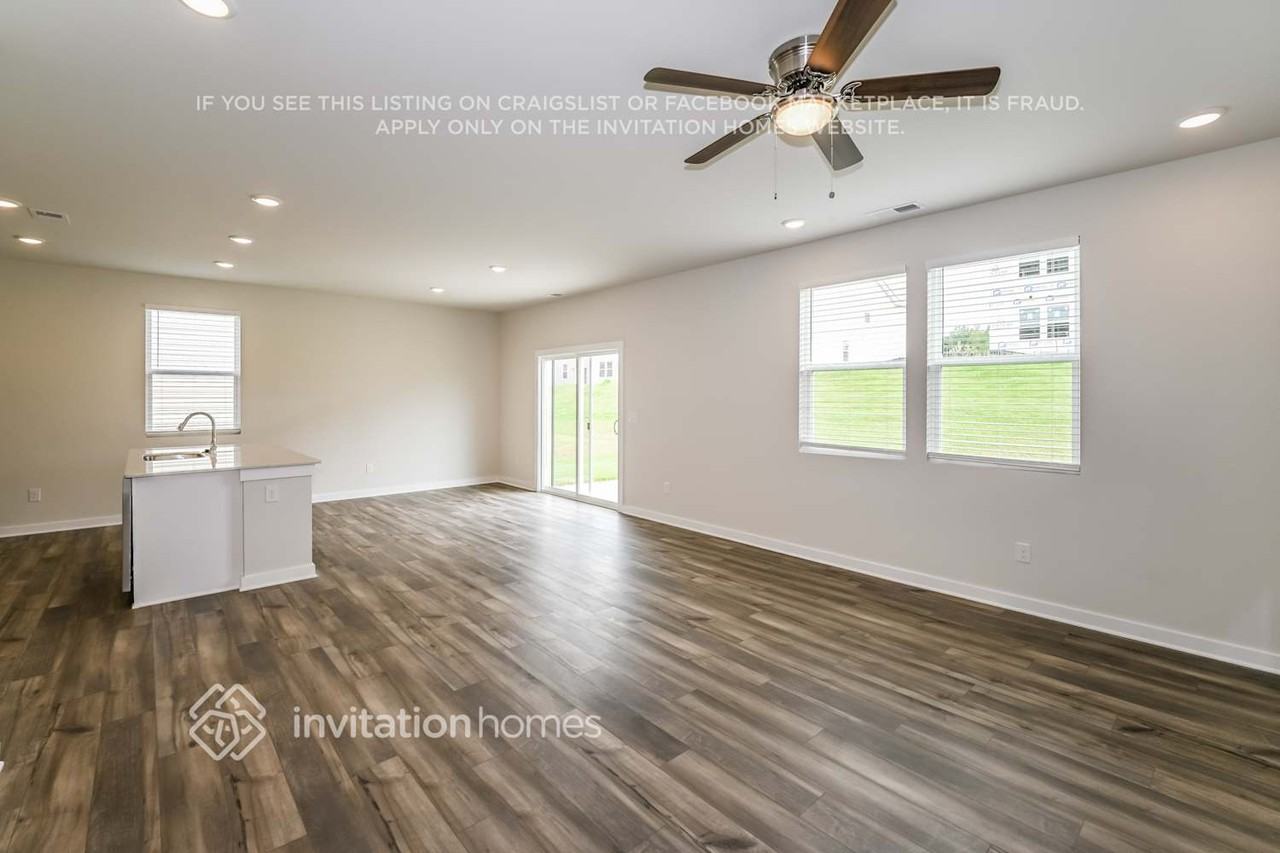 814 Olde England Dr - Photo 5 of 18
