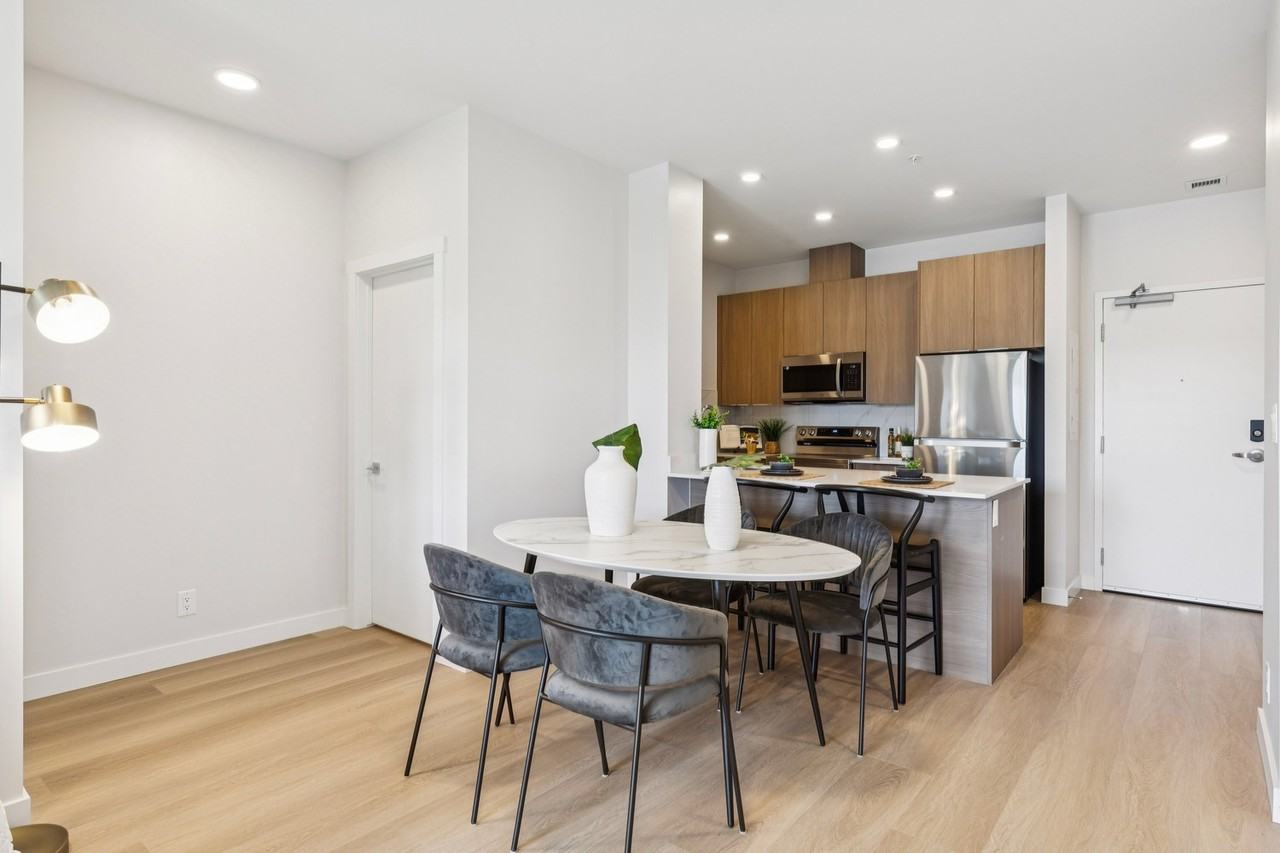 Azure Apartments - Photo 3 of 50