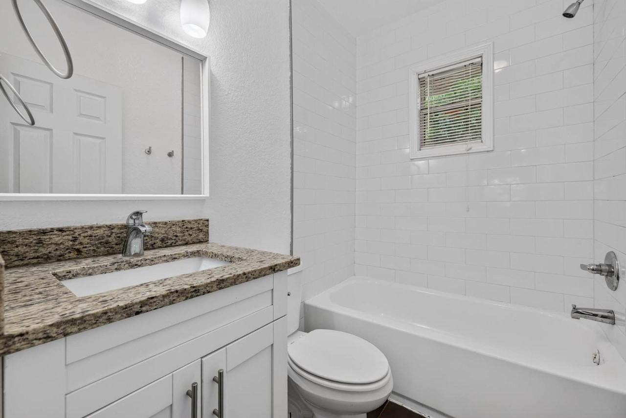 1016 E Ida St - Photo 7 of 20