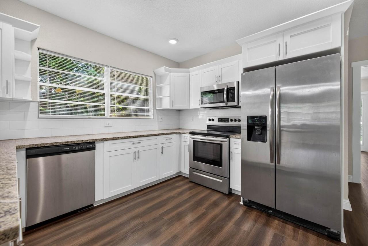 1016 E Ida St - Photo 6 of 20