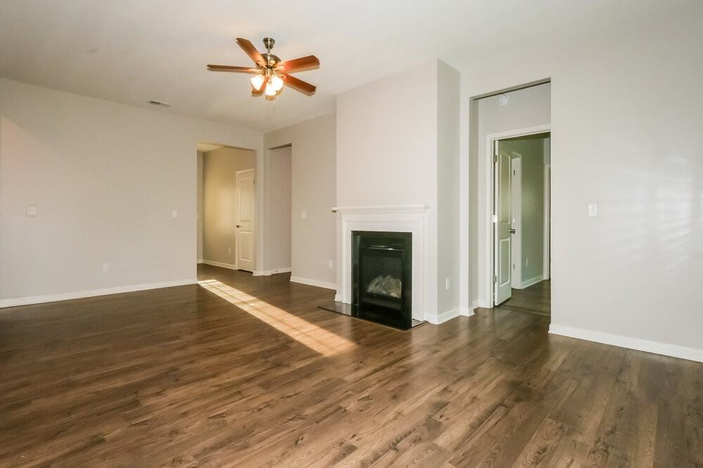 445 Beau Tisdale Dr - Photo 3 of 16
