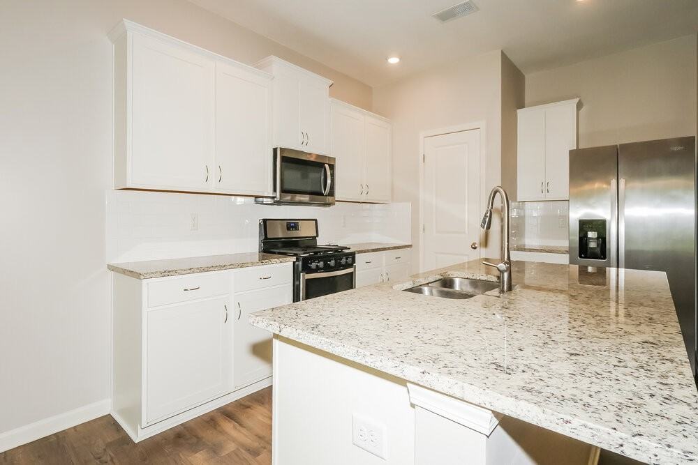 445 Beau Tisdale Dr - Photo 6 of 16