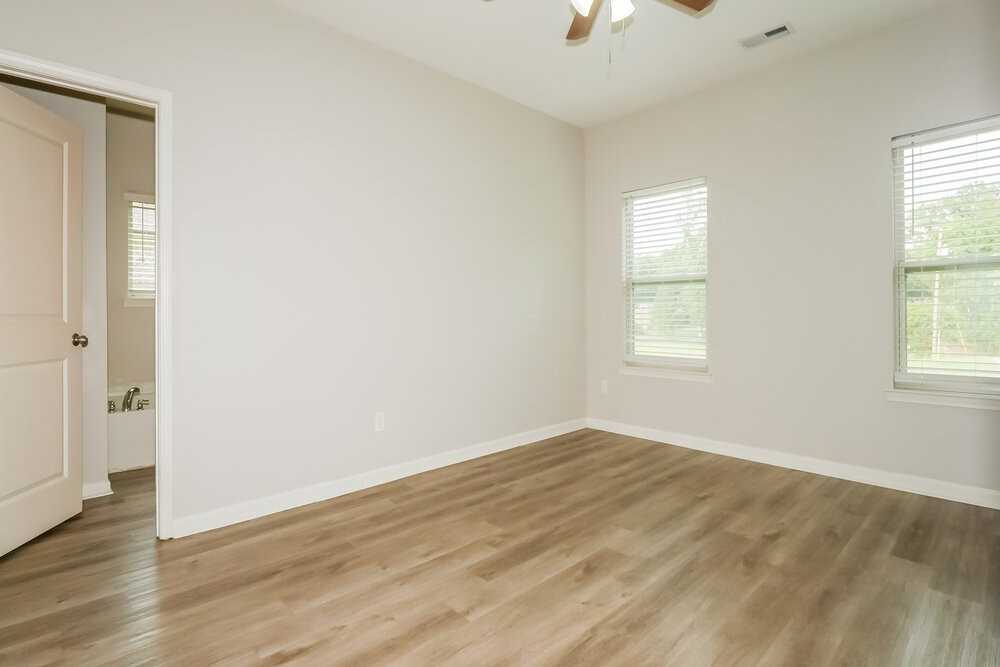445 Beau Tisdale Dr - Photo 7 of 16