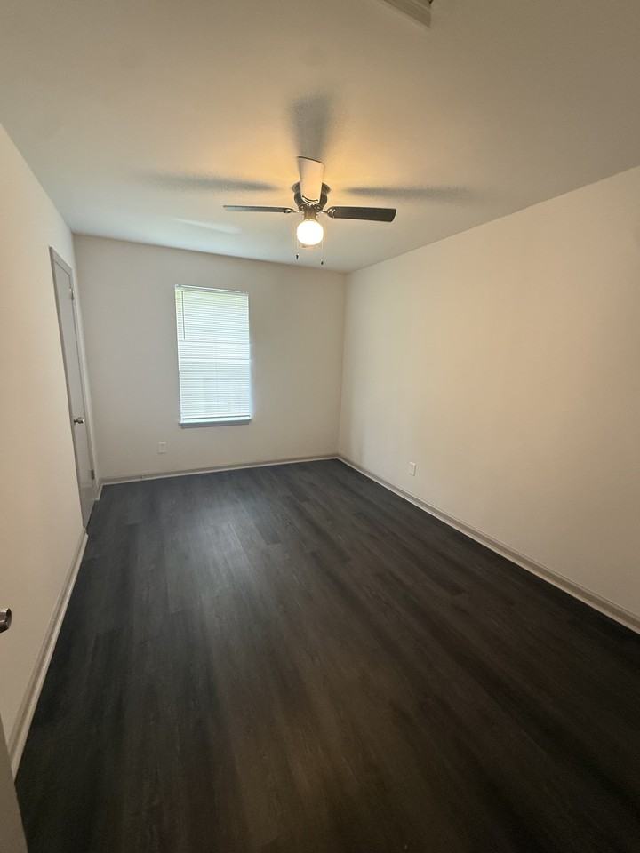 1133 43rd St N #1 - Photo 2 of 11