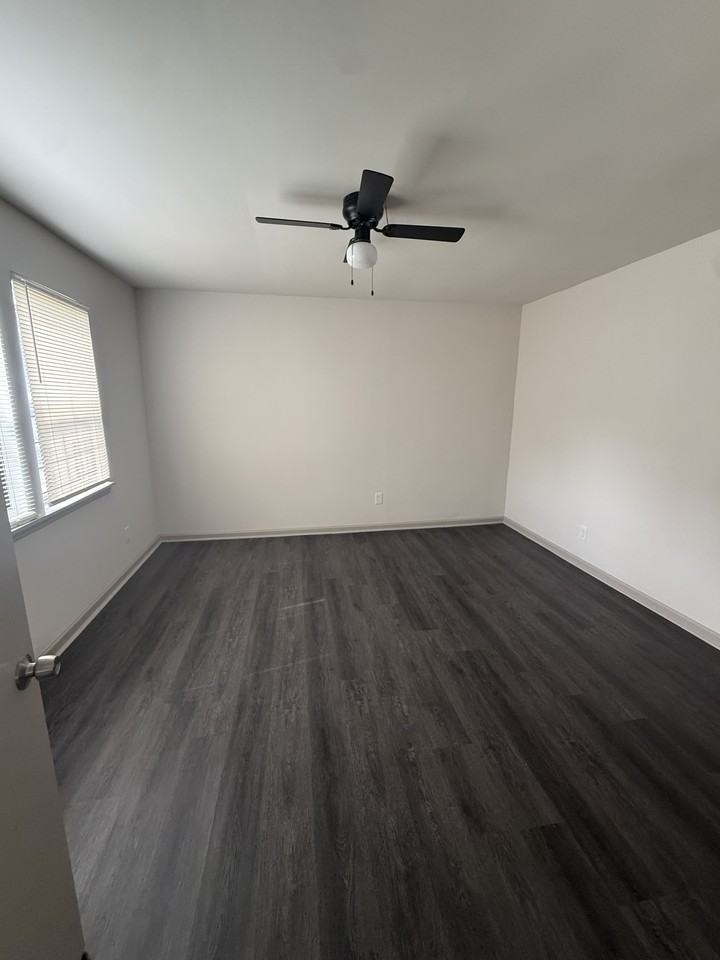 1133 43rd St N #1 - Photo 4 of 11