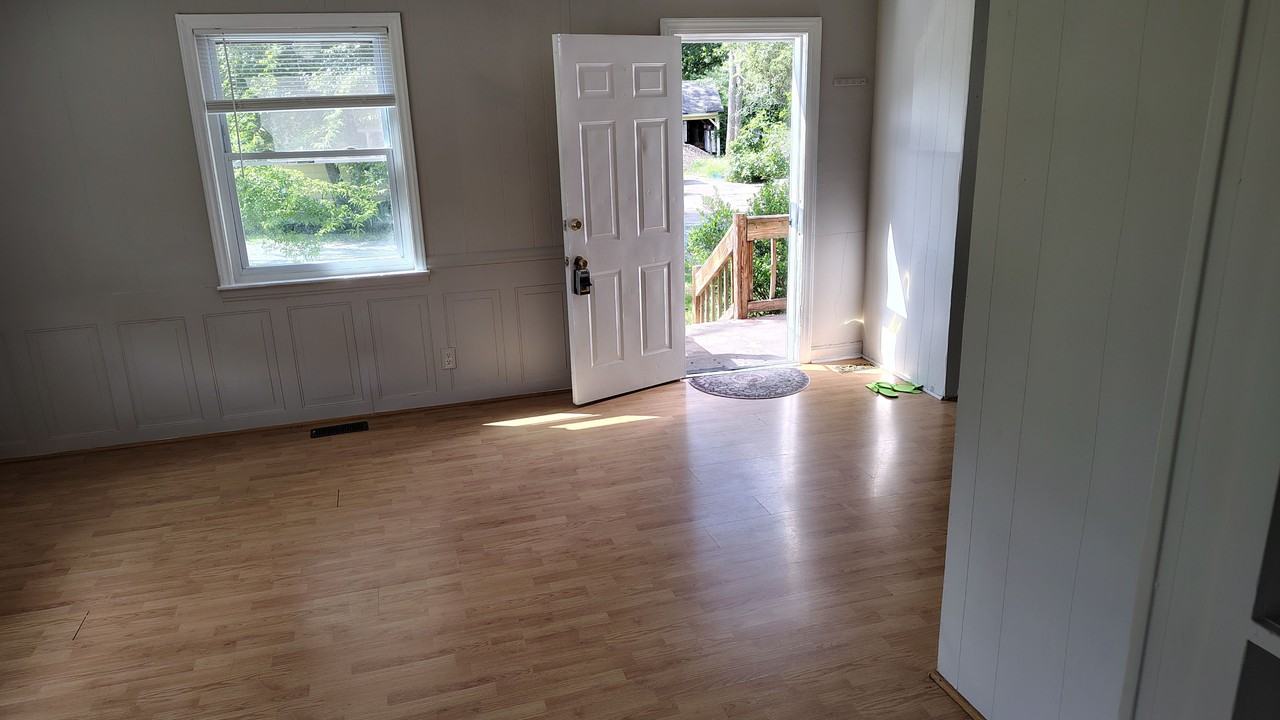 5651 Old Monroe Rd - Photo 4 of 21