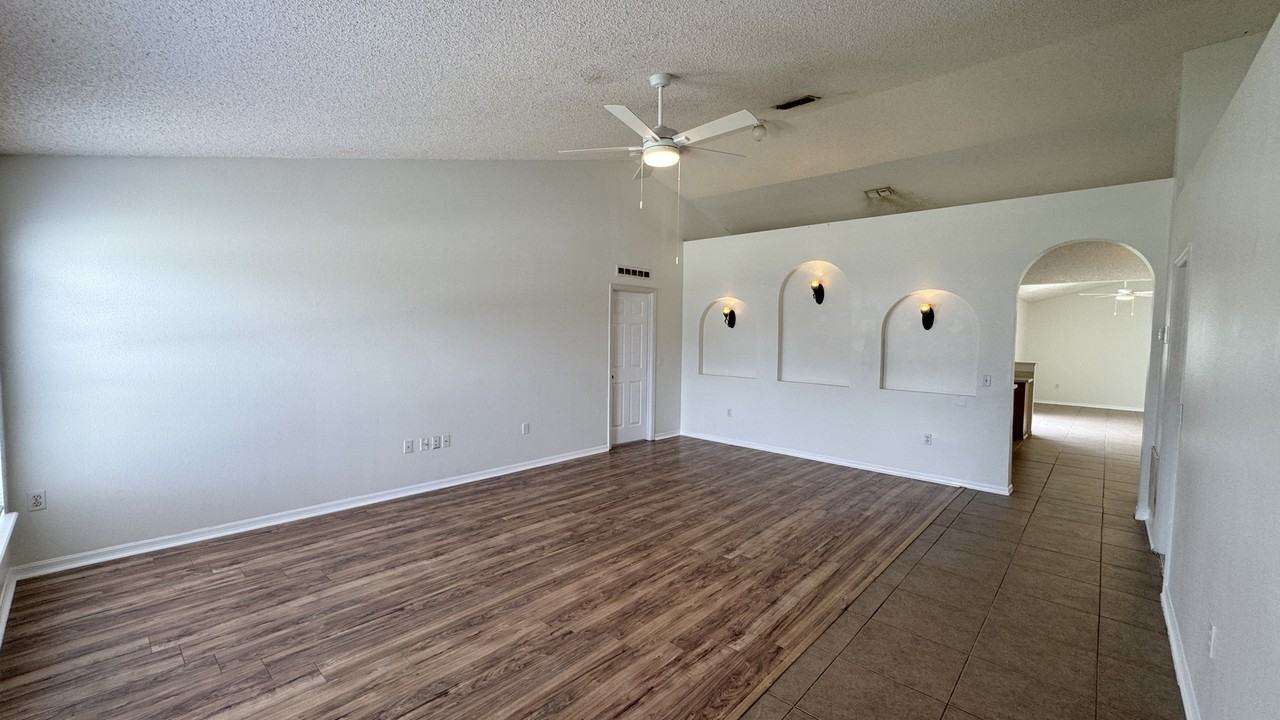 5190 Tanner Rd #1 - Photo 4 of 33