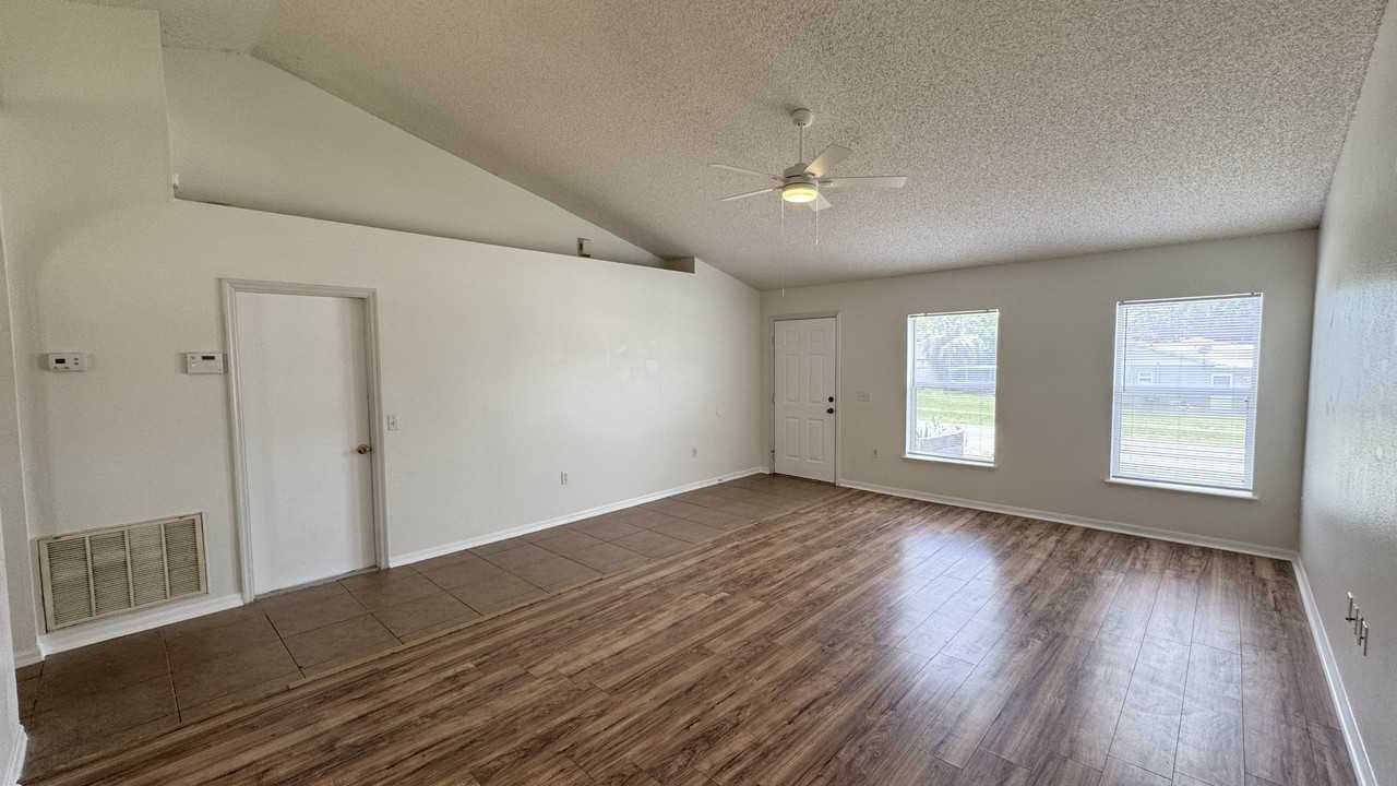 5190 Tanner Rd #1 - Photo 5 of 33