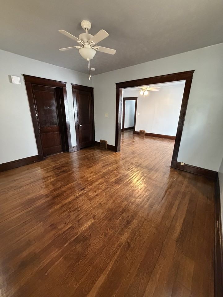1557 Cohassett Ave #1 - Photo 2 of 11