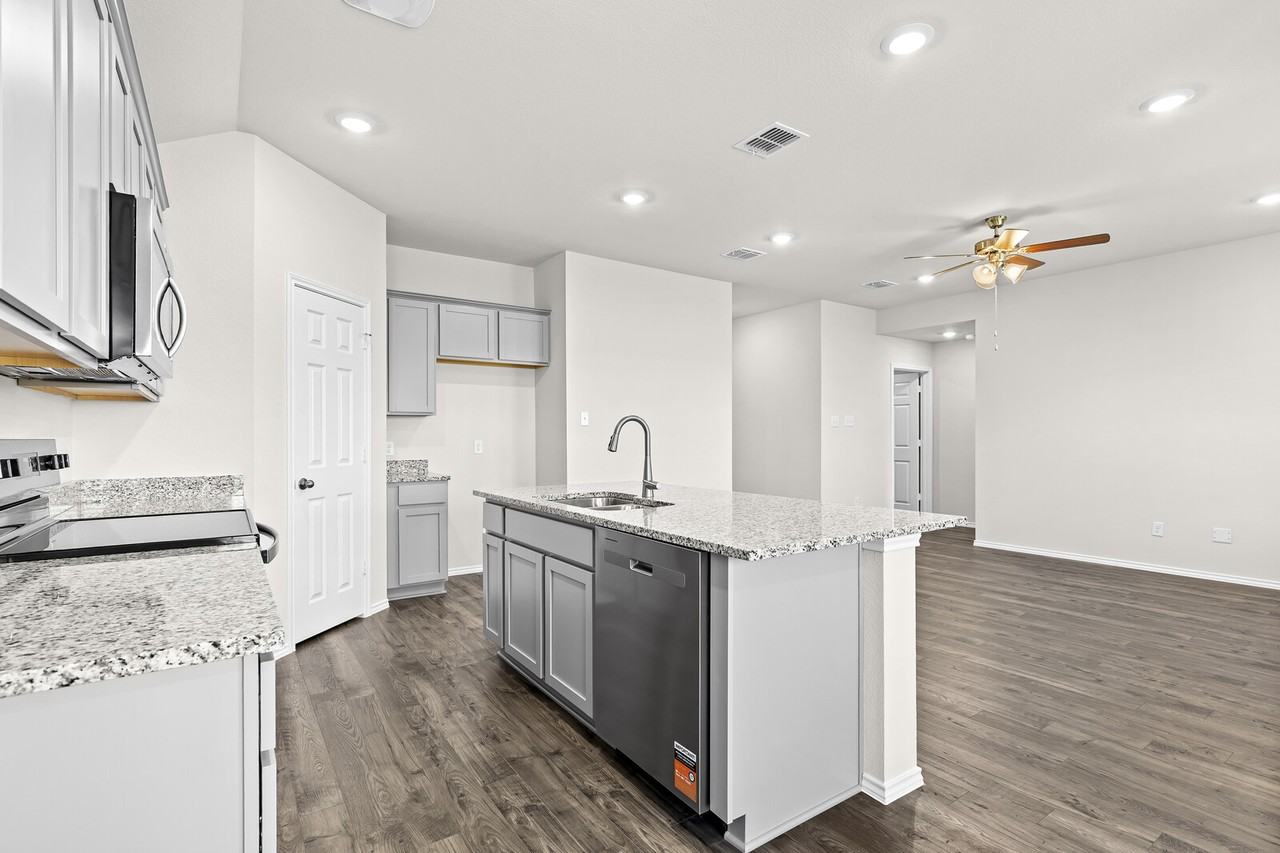 10408 Neptune Ct #1 - Photo 5 of 18