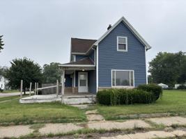 featured image of 1821 W Sample St #1
