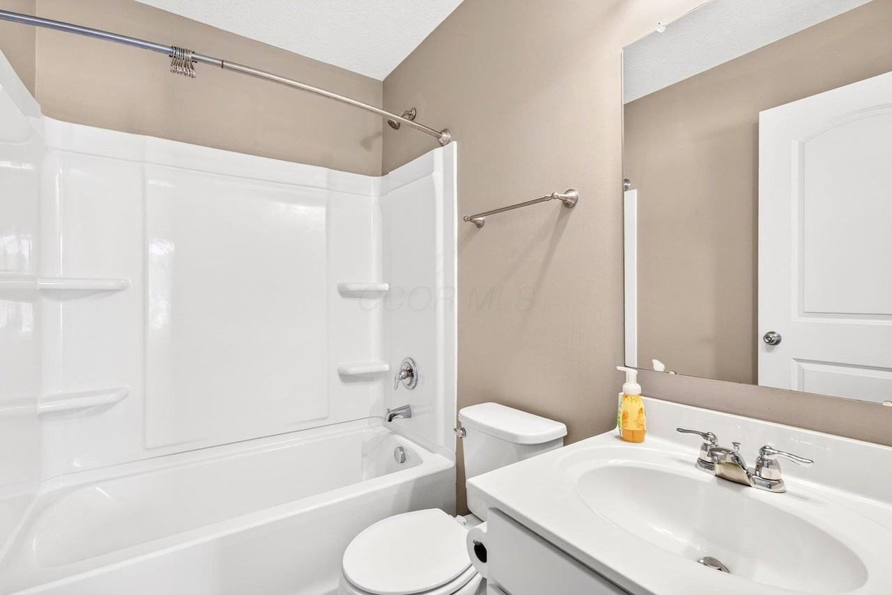 5652 Pittsford Dr #1 - Photo 6 of 20