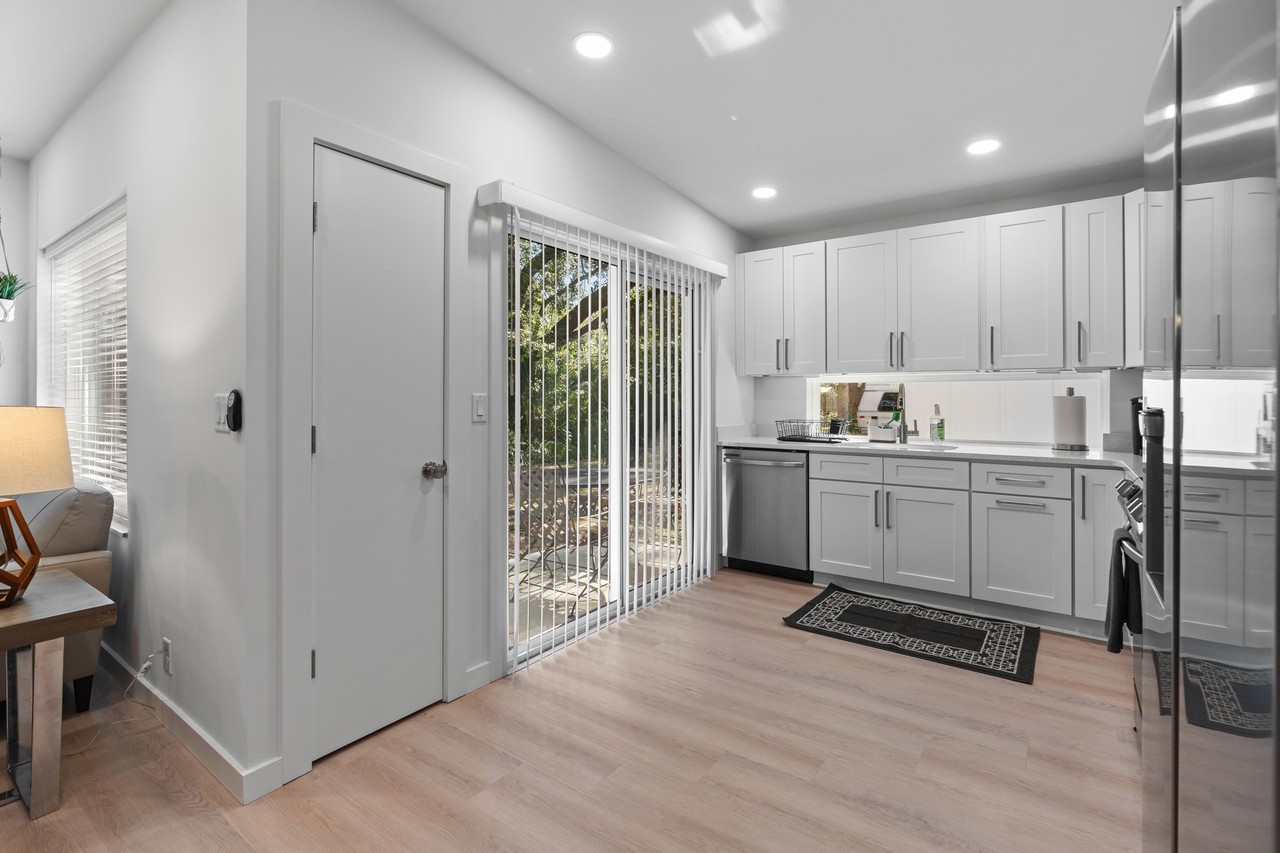 39 Florida Ave #1 - Photo 6 of 22