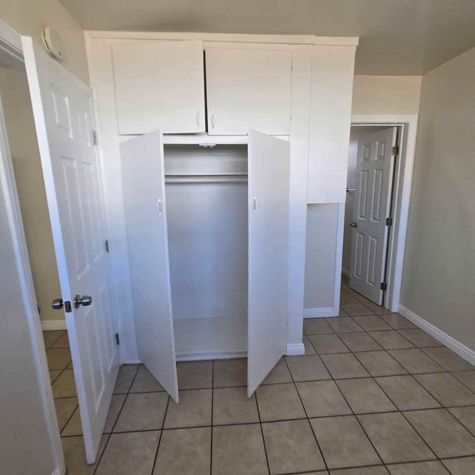 15811 Osage Ave #15811 - Photo 7 of 10