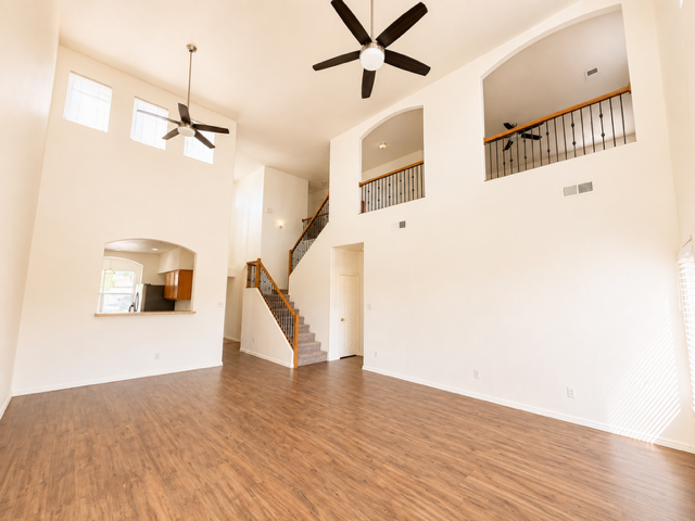 2067 Violeta Cir Se #1 - Photo 4 of 23
