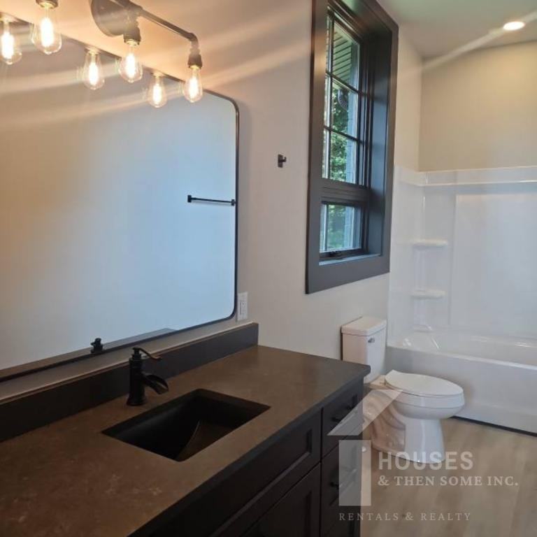 8 Dargan St - Photo 7 of 8