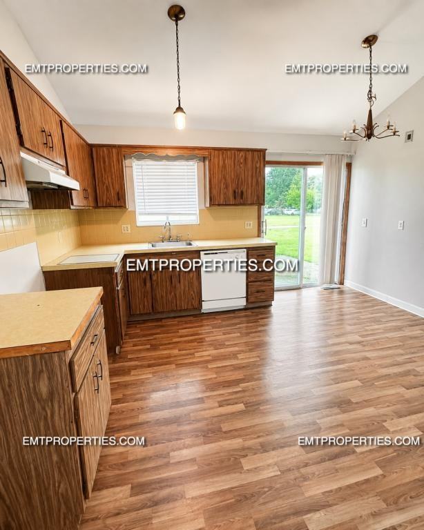 3024 Meister Rd - Photo 6 of 8