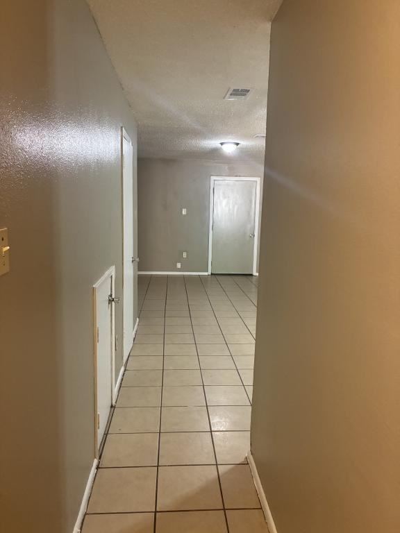 1435 Jasper Ave #C - Photo 7 of 18