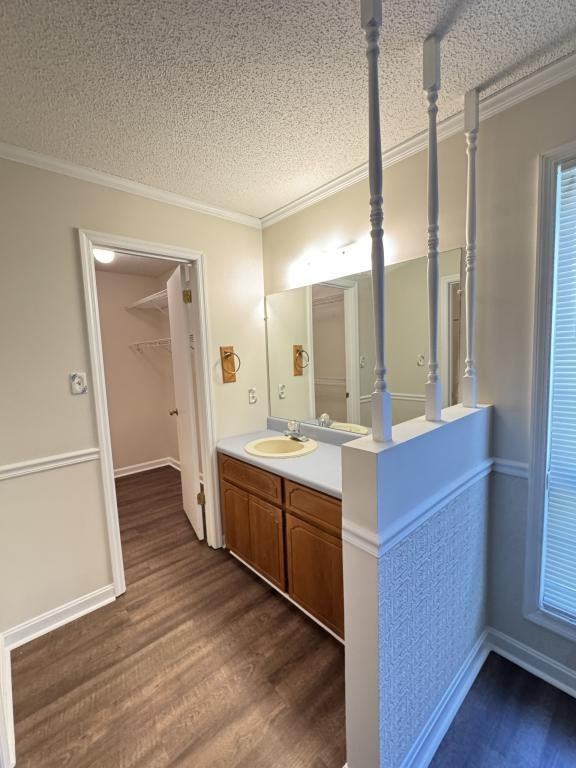 327 Bonnie Dr - Photo 7 of 20