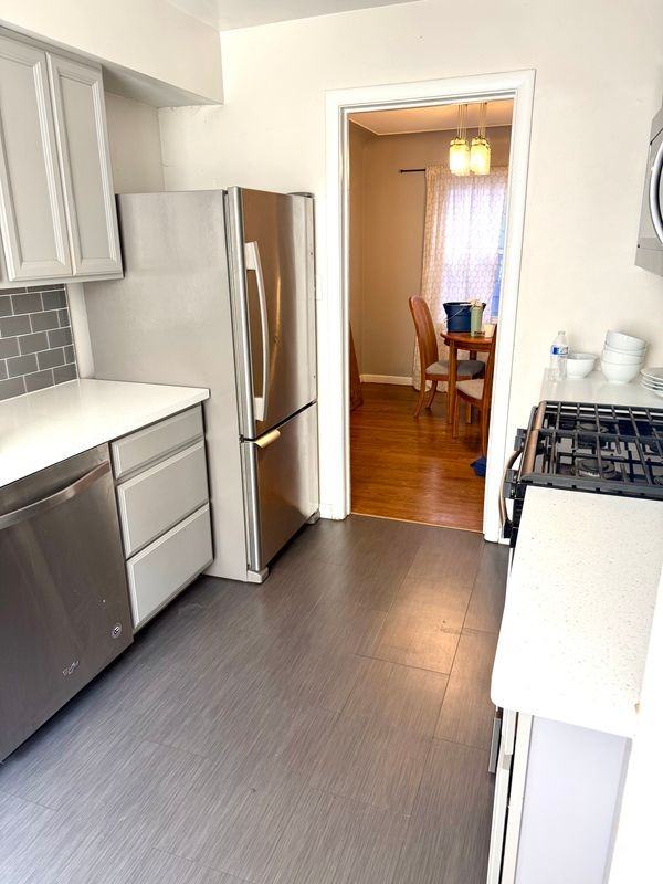 375 W Webster St - Photo 5 of 11