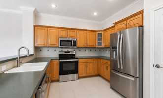 featured image of 517 Se 7th Ave
