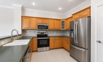 517 Se 7th Ave - Photo 1 of 1